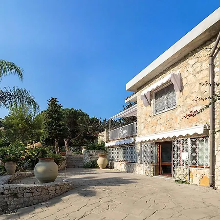 Maddalena Villa